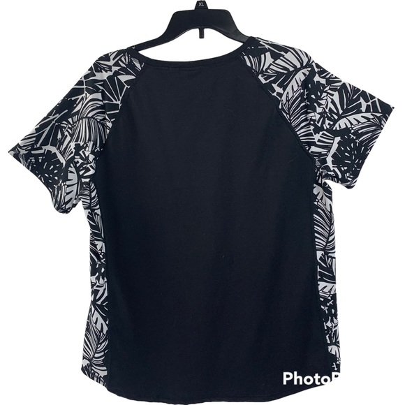Weekends by Chico's Short Sleeve Top Black White Stretch Pullover - Picture 2 of 5
